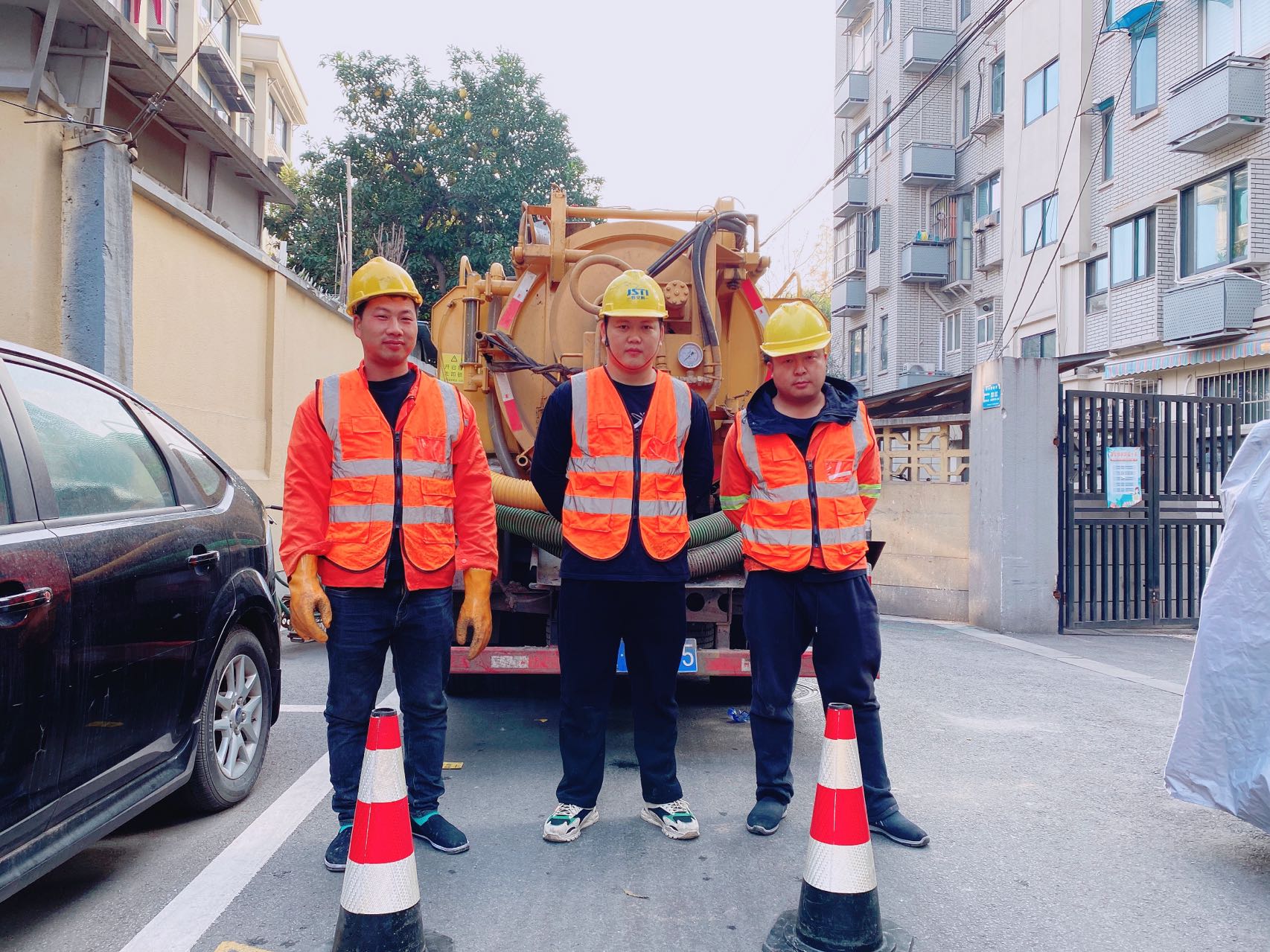 奥体南京某小区管道清淤检测施工